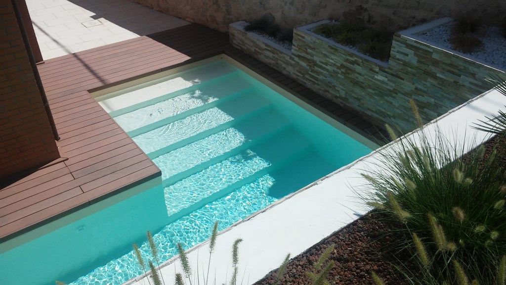 bordo-piscina